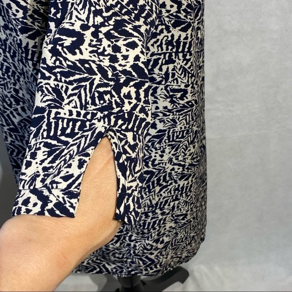 Sienna Sky Leaf print Shift Dress 3/4 Sleeves - Picture 4 of 12